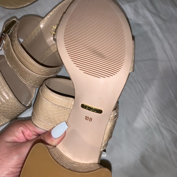 NEW 🚨 LAUREN RALPH LAUREN SANDALS - Picture 6 of 6